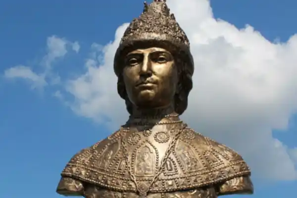 аллея бюстов в Нижнем Новгороде