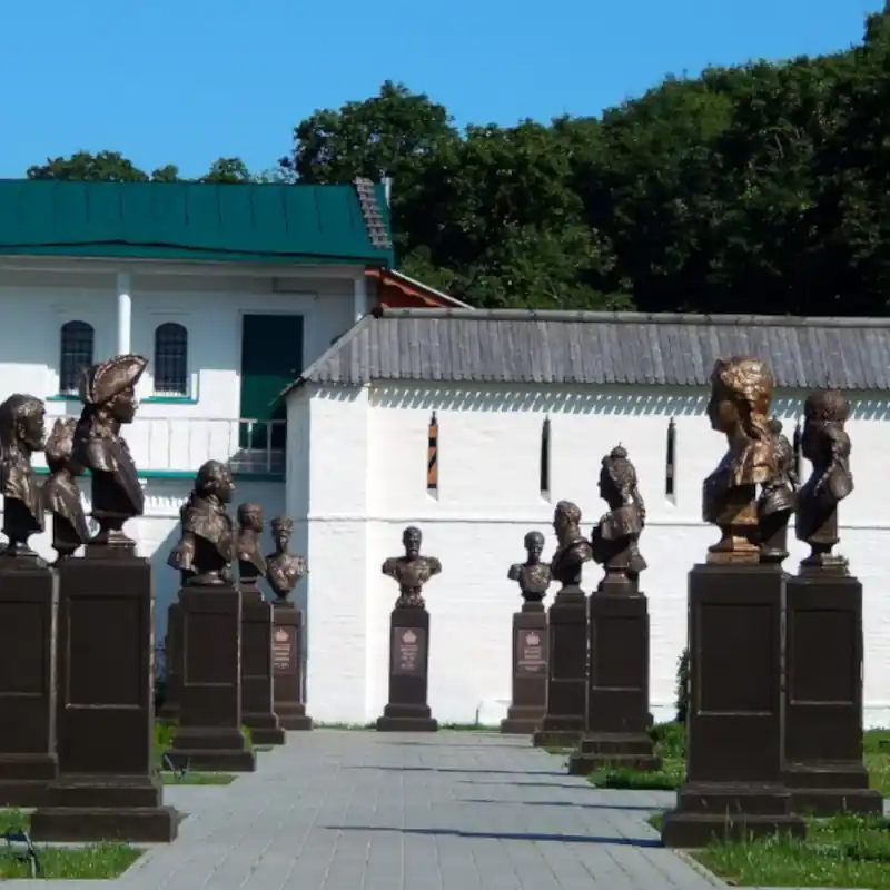 Экскурсия на аллею славы